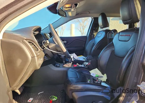 2023 Jeep Cherokee Trailhawk z USA, uszkodzony, nr VIN 1C4PJMBN3PD104982